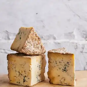 Mikes Fancy Cheese Young Buck 200g